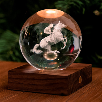 Gingko Amber Crystal Light Horse Racing